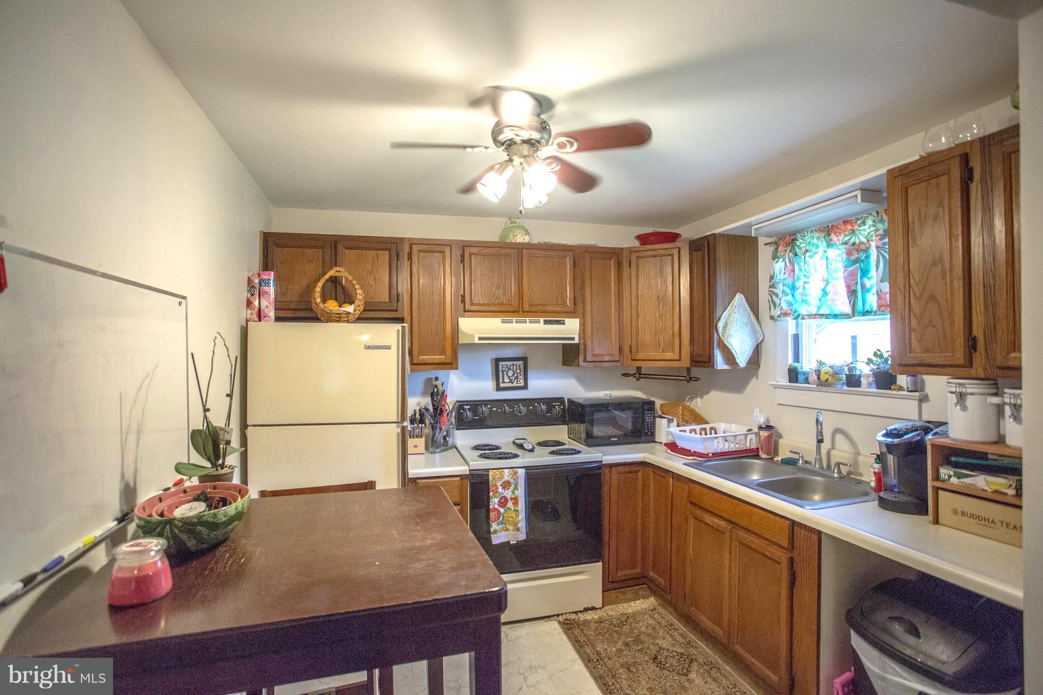 9521 Old Waterloo Road Warrenton, VA 20186 - Photo 5 of 20 Kitchen