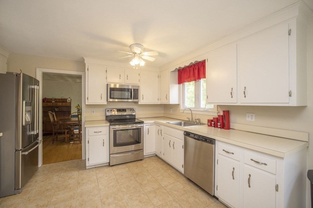 96 Debora Road North Attleboro, MA 02760 - Photo 21 of 40 Gallery Image 21