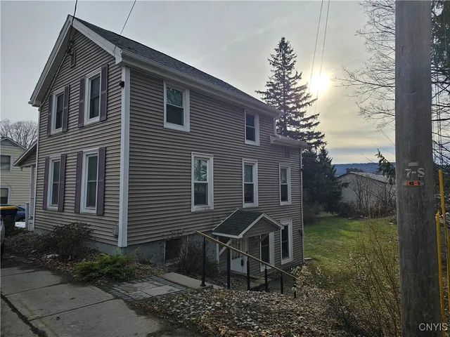 $950 | 25 Elm Street, Tully, NY 13159