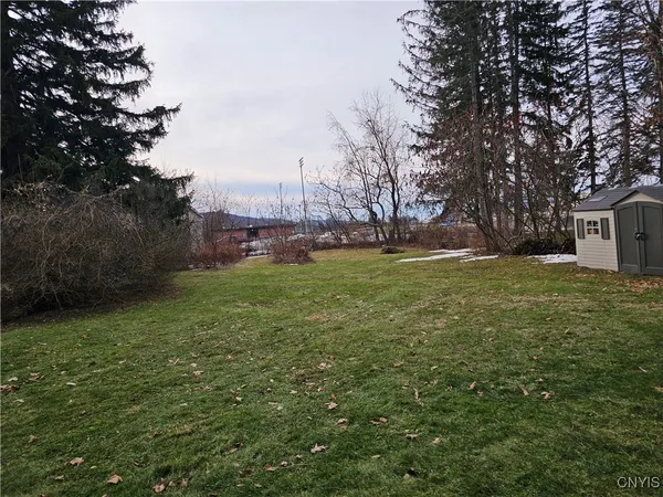 $950 | 25 Elm Street, Tully, NY 13159