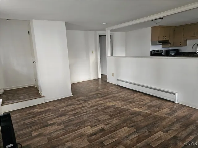 $950 | 25 Elm Street, Tully, NY 13159