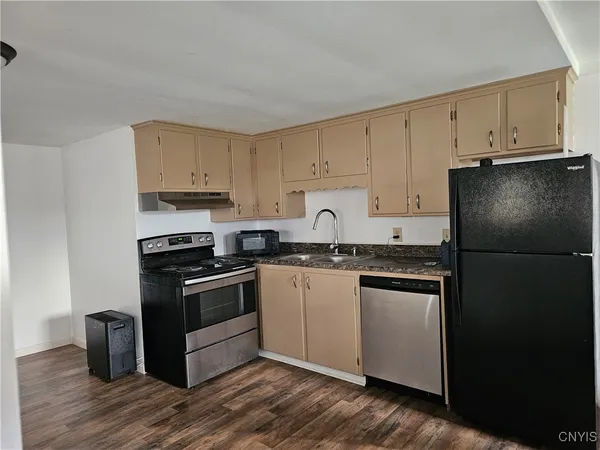 $950 | 25 Elm Street, Tully, NY 13159