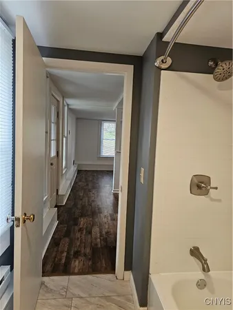 $950 | 25 Elm Street, Tully, NY 13159