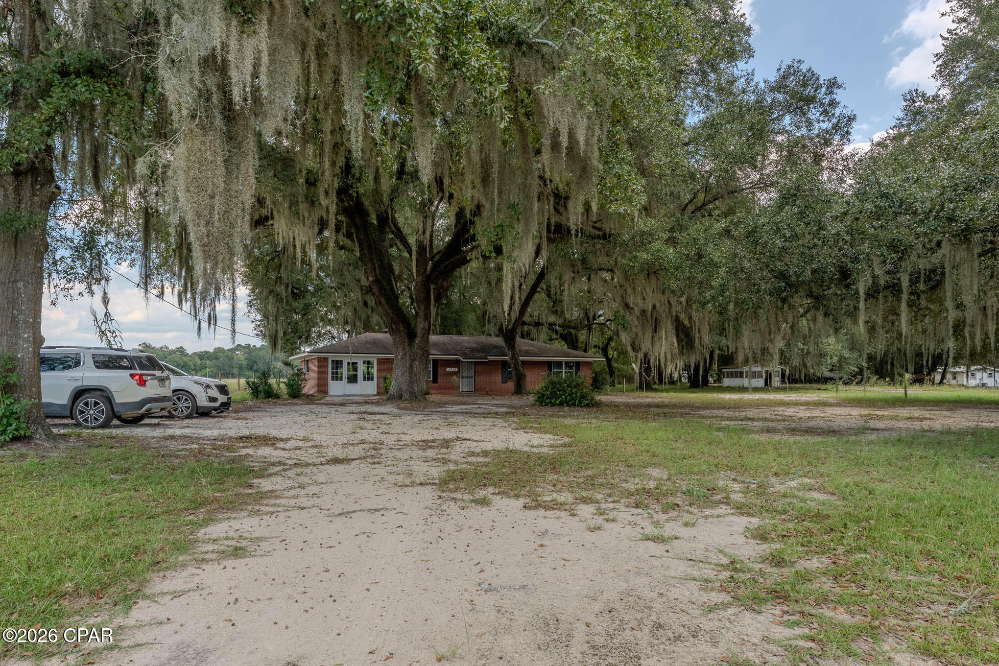 5728 Snow Hill Road Malone, FL 32445 - Photo 5 of 23 Gallery Image 5