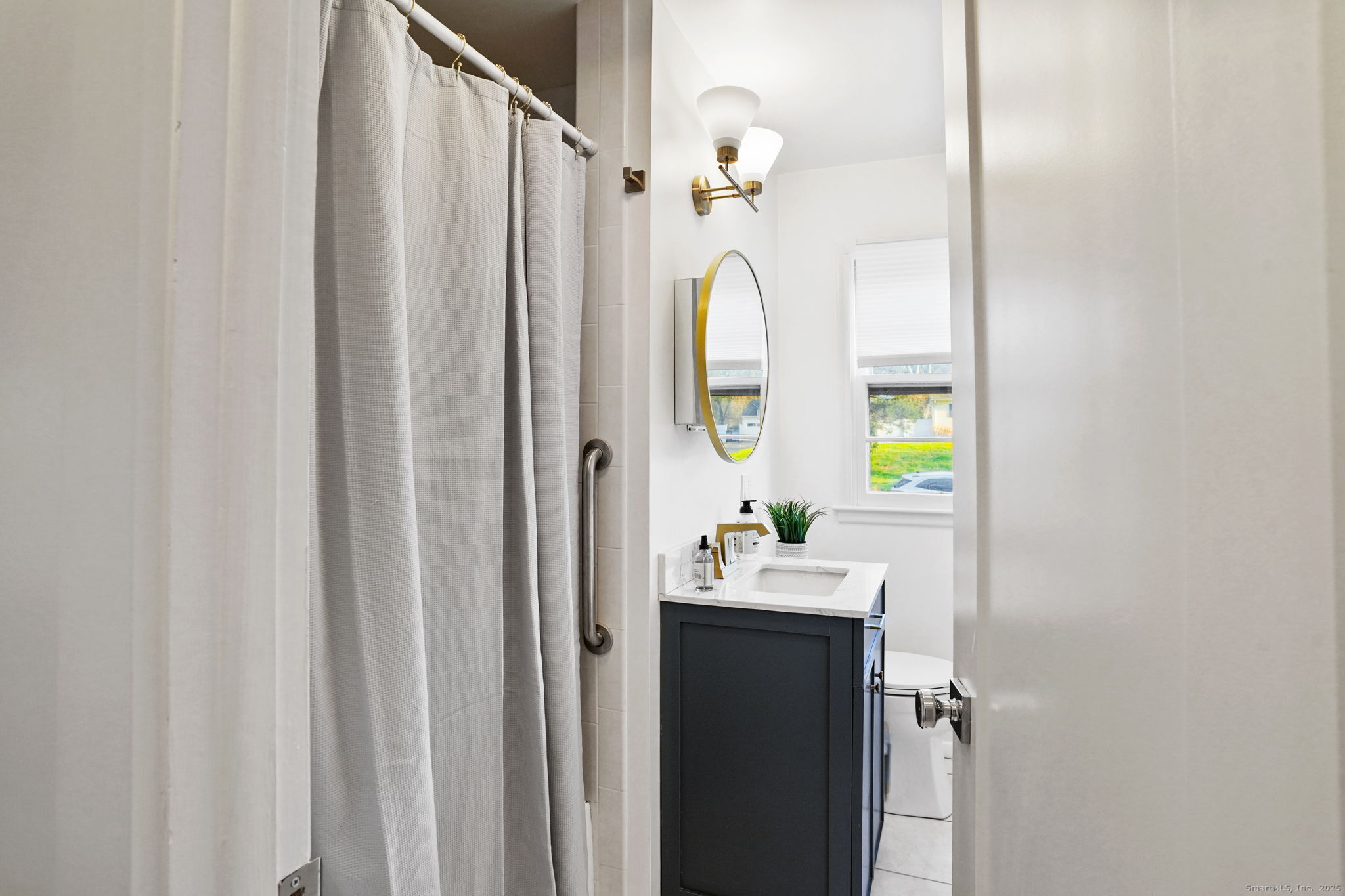 132 Toll House Lane Fairfield, CT 06825 - Photo 17 of 38