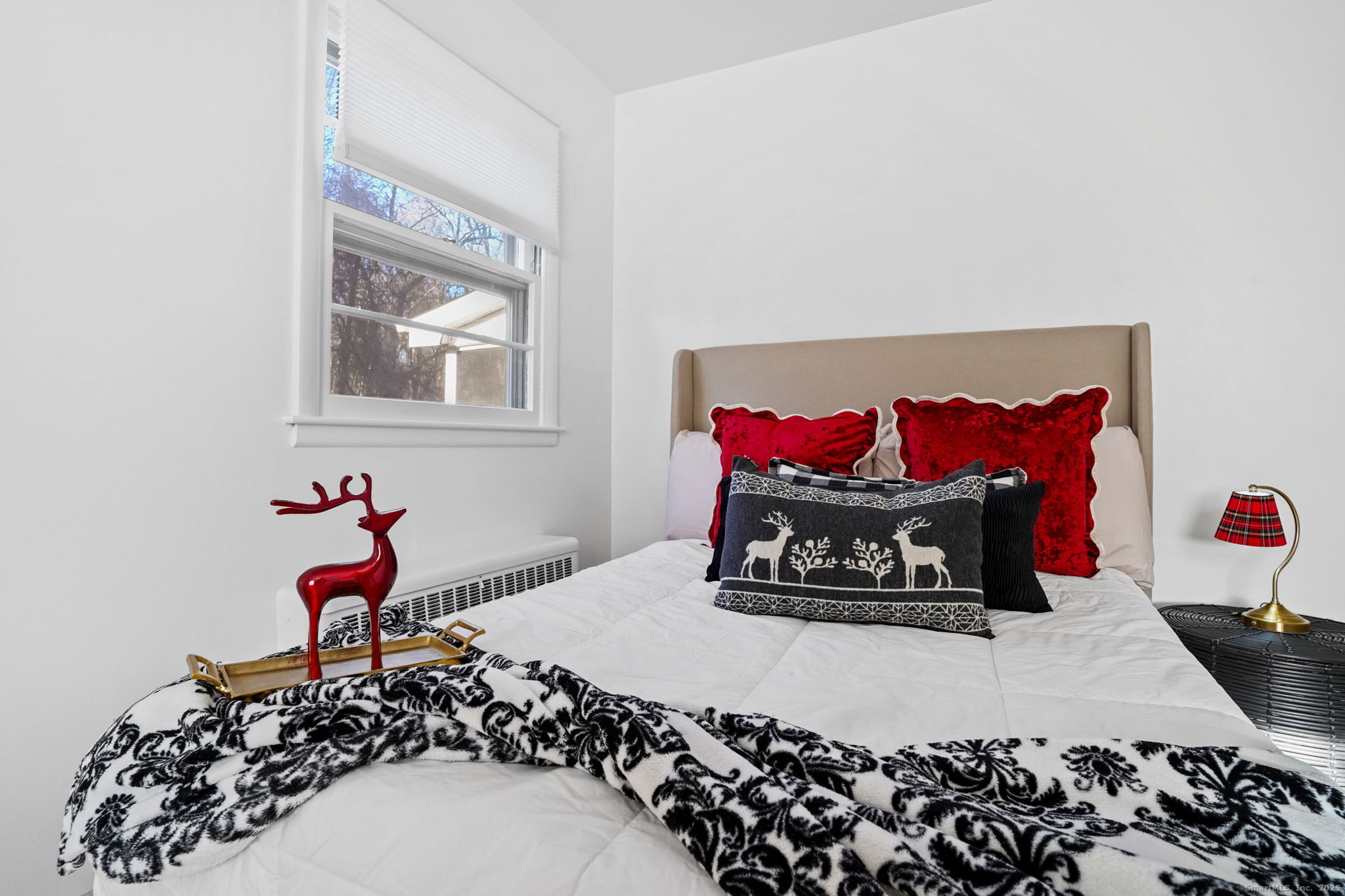 132 Toll House Lane Fairfield, CT 06825 - Photo 23 of 38