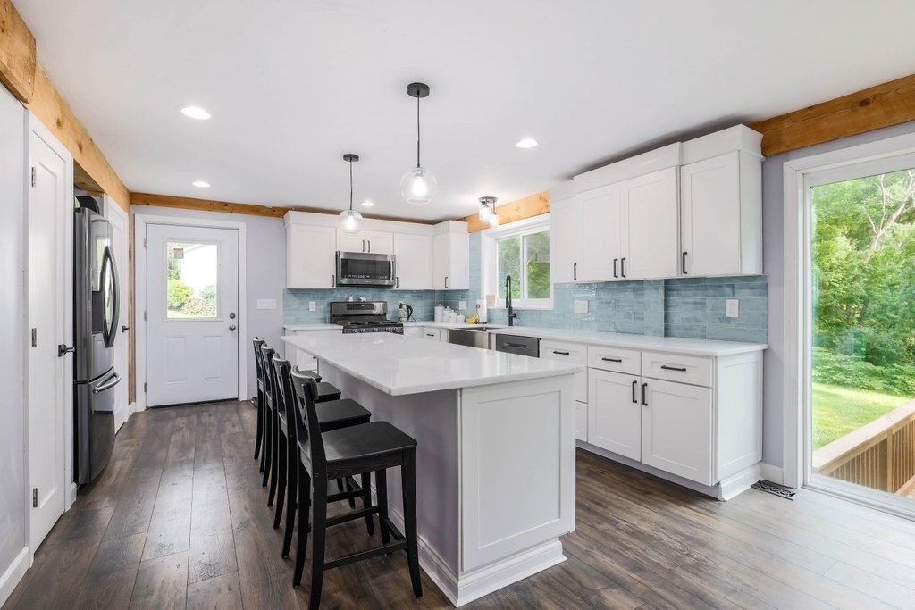 6 Lexington Road Northborough, MA 01532 - Photo 11 of 37 Gallery Image 11