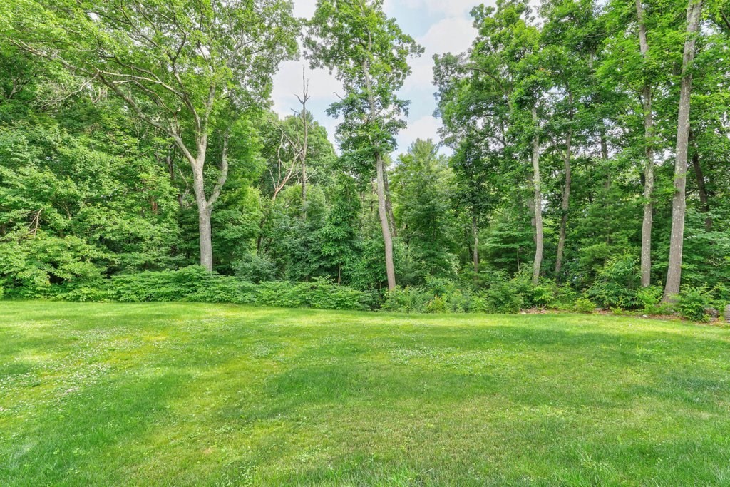 6 Lexington Road Northborough, MA 01532 - Photo 8 of 37 Gallery Image 8