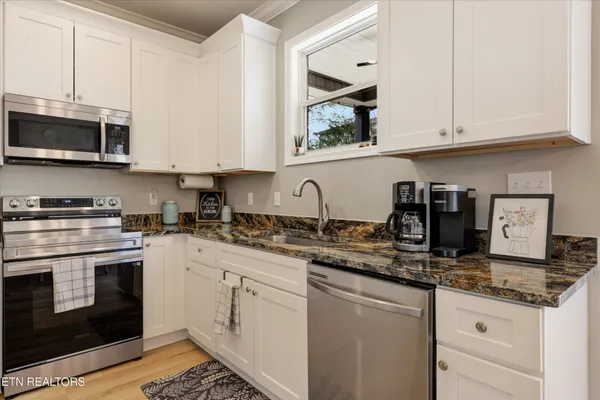 $529,000 | 115 Crossroads Boulevard, Oak Ridge, TN 37830