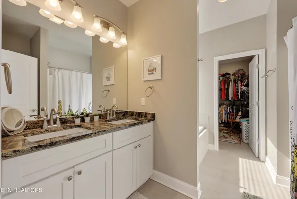 $529,000 | 115 Crossroads Boulevard, Oak Ridge, TN 37830