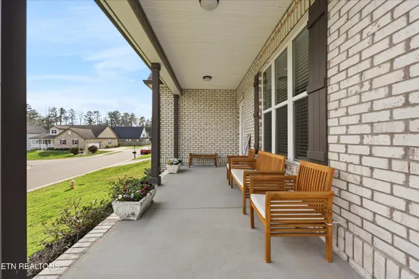 $529,000 | 115 Crossroads Boulevard, Oak Ridge, TN 37830