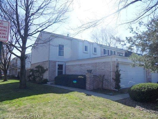 76 Stratford Lane, Unit 17 Rochester, MI 48309 - Photo 1 of 21 Prime END unit!