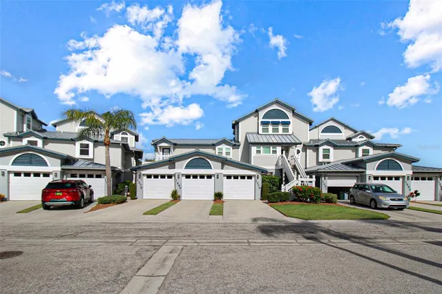 $8,100 | 1373 Siesta Bayside Drive, Unit 1373C, Sarasota, FL 34242