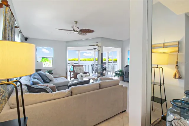 $8,100 | 1373 Siesta Bayside Drive, Unit 1373C, Sarasota, FL 34242