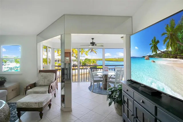 $8,100 | 1373 Siesta Bayside Drive, Unit 1373C, Sarasota, FL 34242