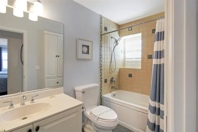 $8,100 | 1373 Siesta Bayside Drive, Unit 1373C, Sarasota, FL 34242