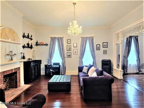 $319,000 | 107 Arlington Avenue, Natchez, MS 39120