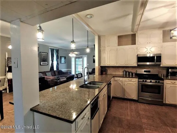 $319,000 | 107 Arlington Avenue, Natchez, MS 39120