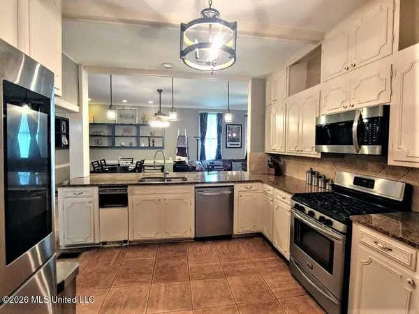 $319,000 | 107 Arlington Avenue, Natchez, MS 39120