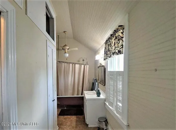 $319,000 | 107 Arlington Avenue, Natchez, MS 39120