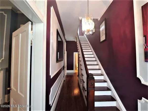 $319,000 | 107 Arlington Avenue, Natchez, MS 39120