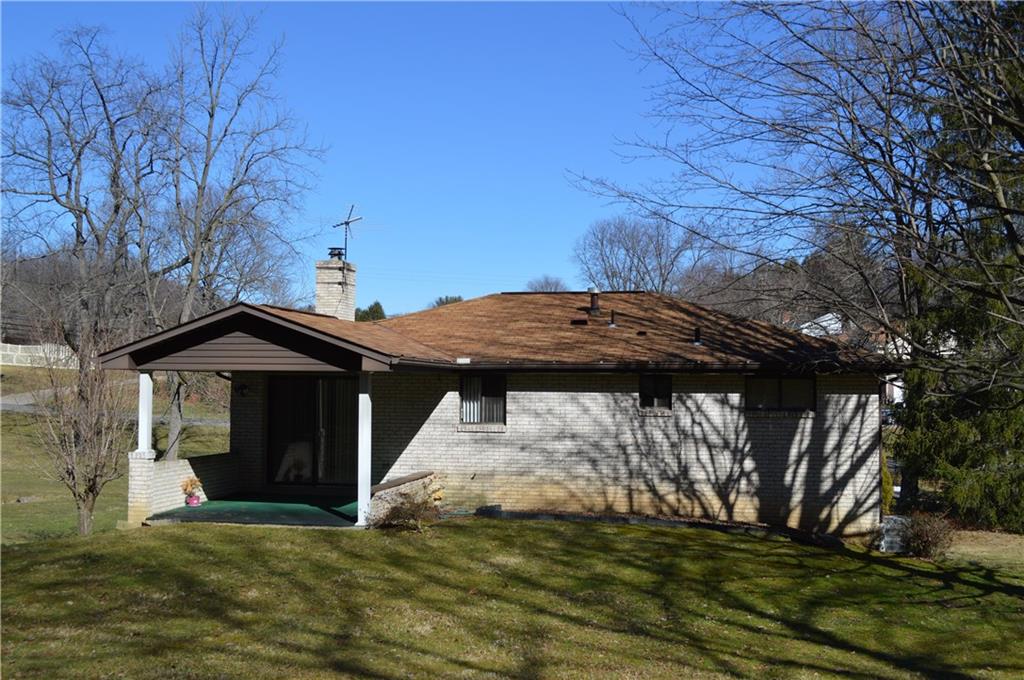 3150 Kane Road Aliquippa, PA 15001 - Photo 20 of 22 All brick and a great patio.
