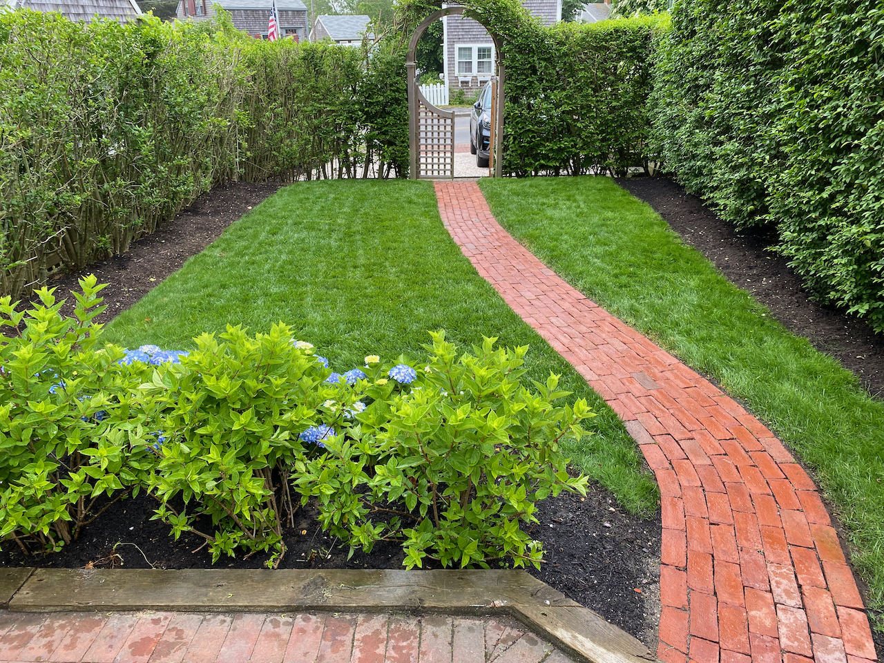 3 R Atlantic Avenue Nantucket, MA 02554 - Photo 3 of 13 Gallery Image 3