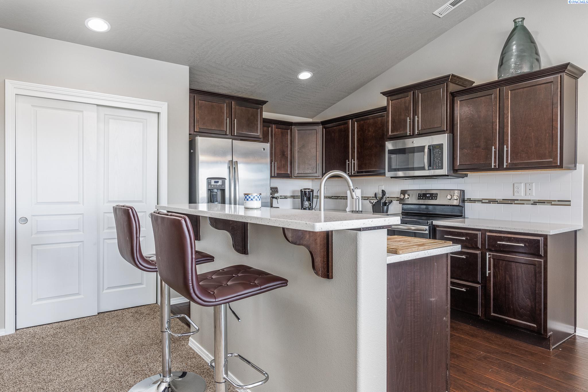 6306 Rio Grande Lane Pasco, WA 99301 - Photo 4 of 15 Gallery Image 4