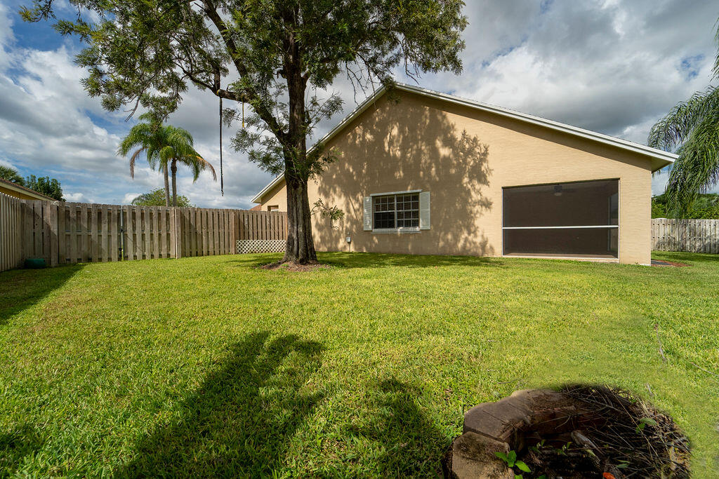 189 Raintree Trail Jupiter, FL 33458 - Photo 19 of 24 189 Raintree