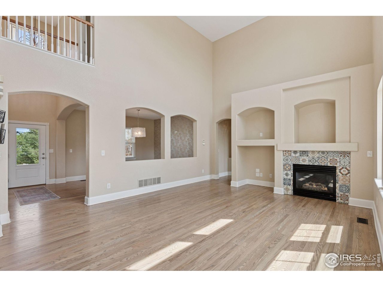 3530 Willow Road Frederick, CO 80504 - Photo 19 of 40 Livingroom