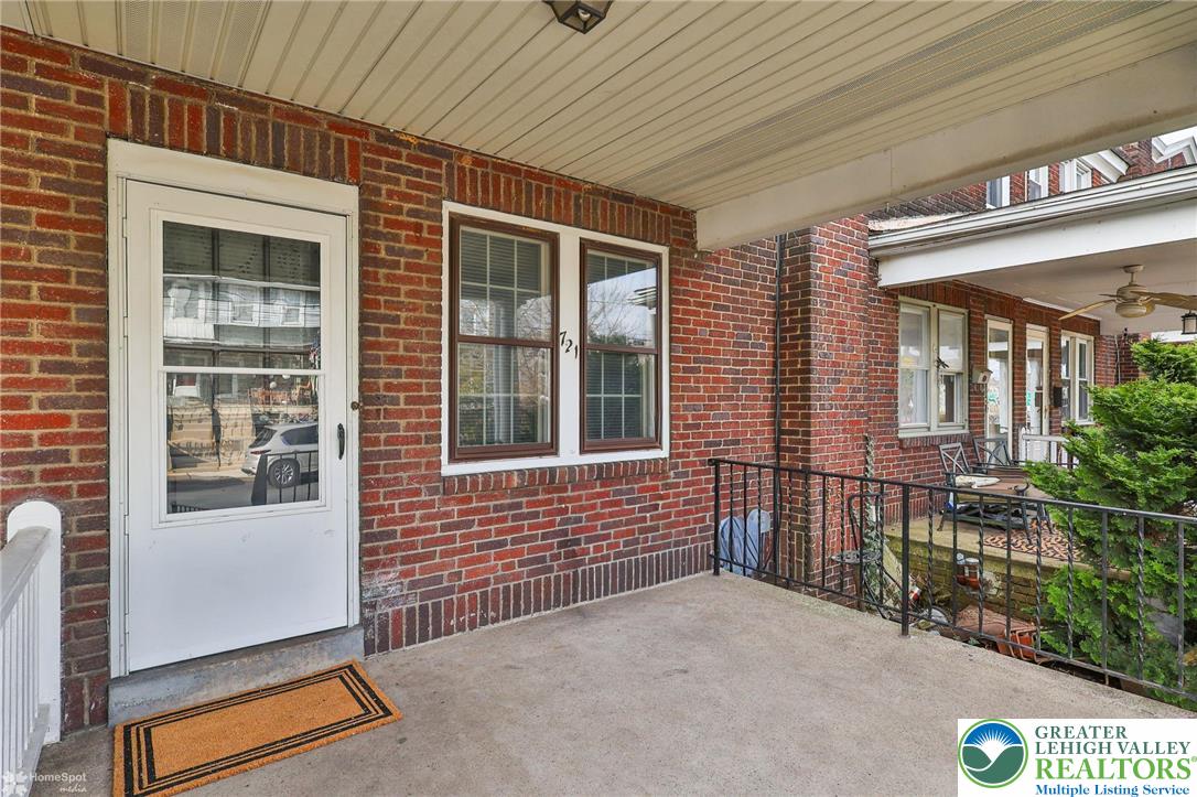721 Spring Street Bethlehem, PA 18018 - Photo 2 of 61 Gallery Image 2