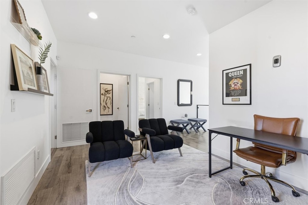 5487 Blanco Way Culver City, CA 90230 - Photo 22 of 58 a living room with furniture