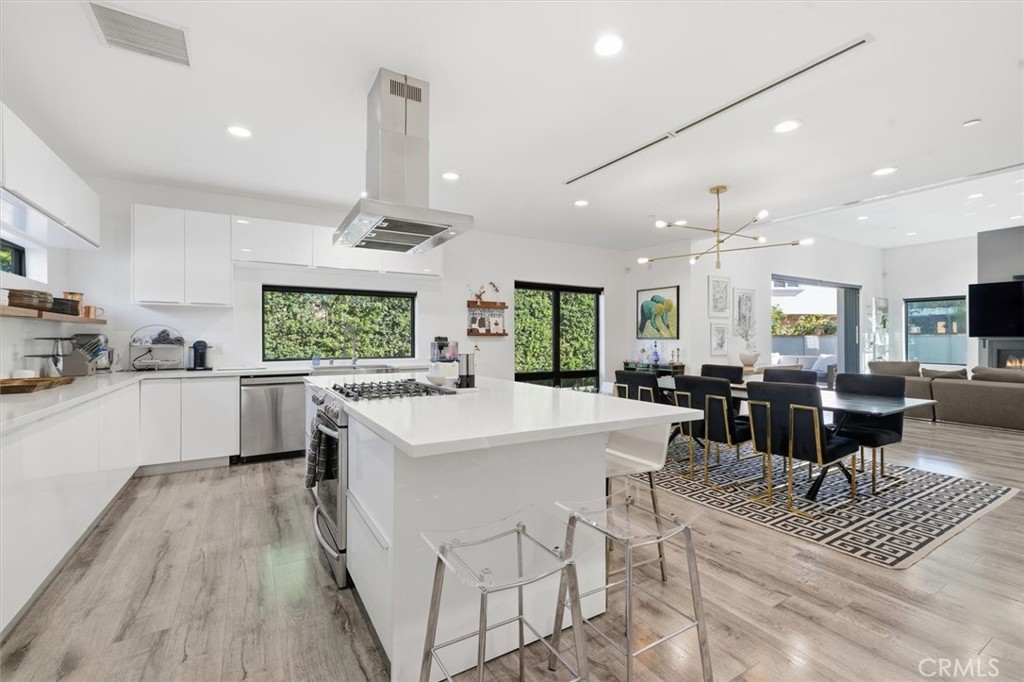 5487 Blanco Way Culver City, CA 90230 - Photo 10 of 58