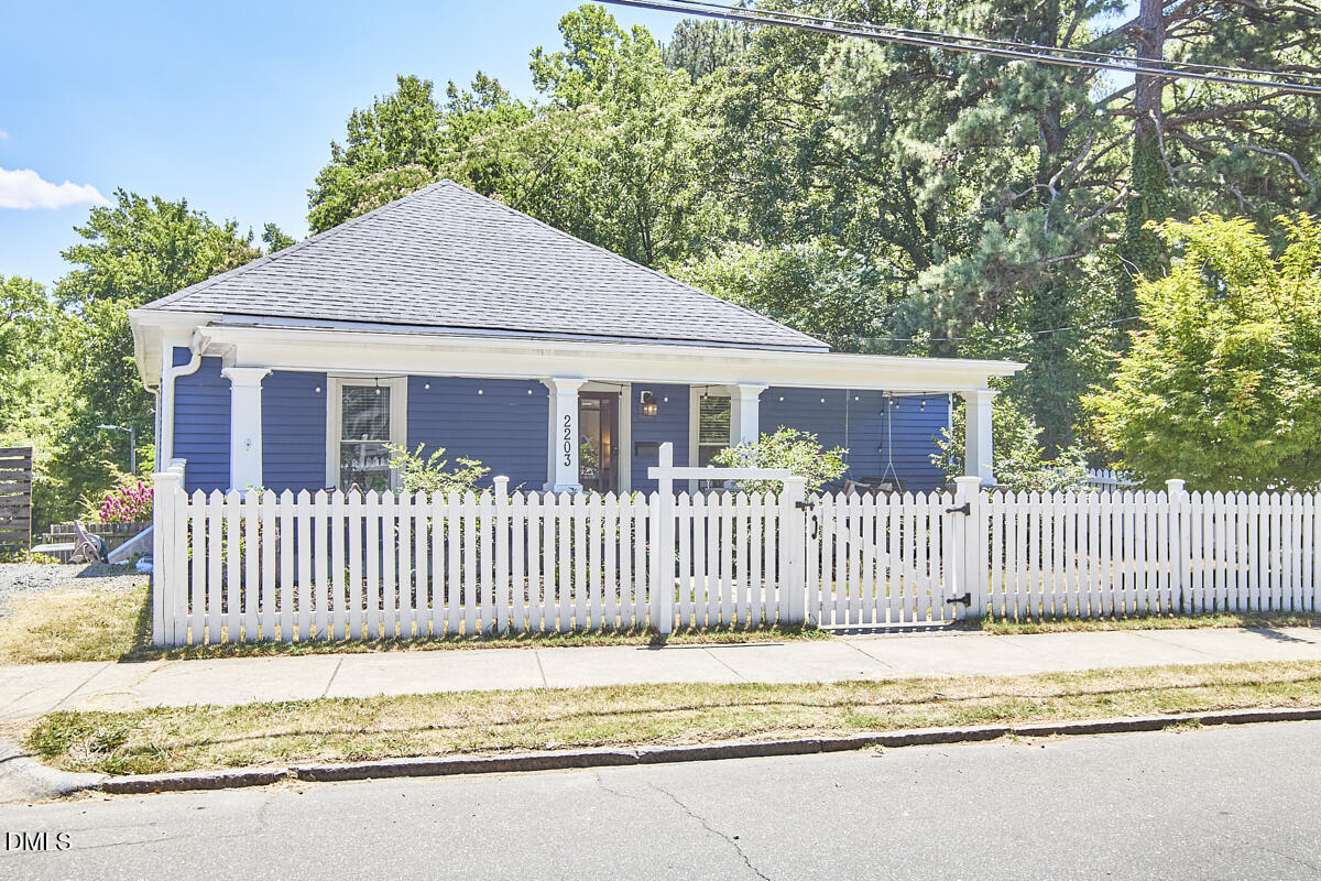2203 Chapel Hill Road Durham, NC 27707 - Photo 3 of 61