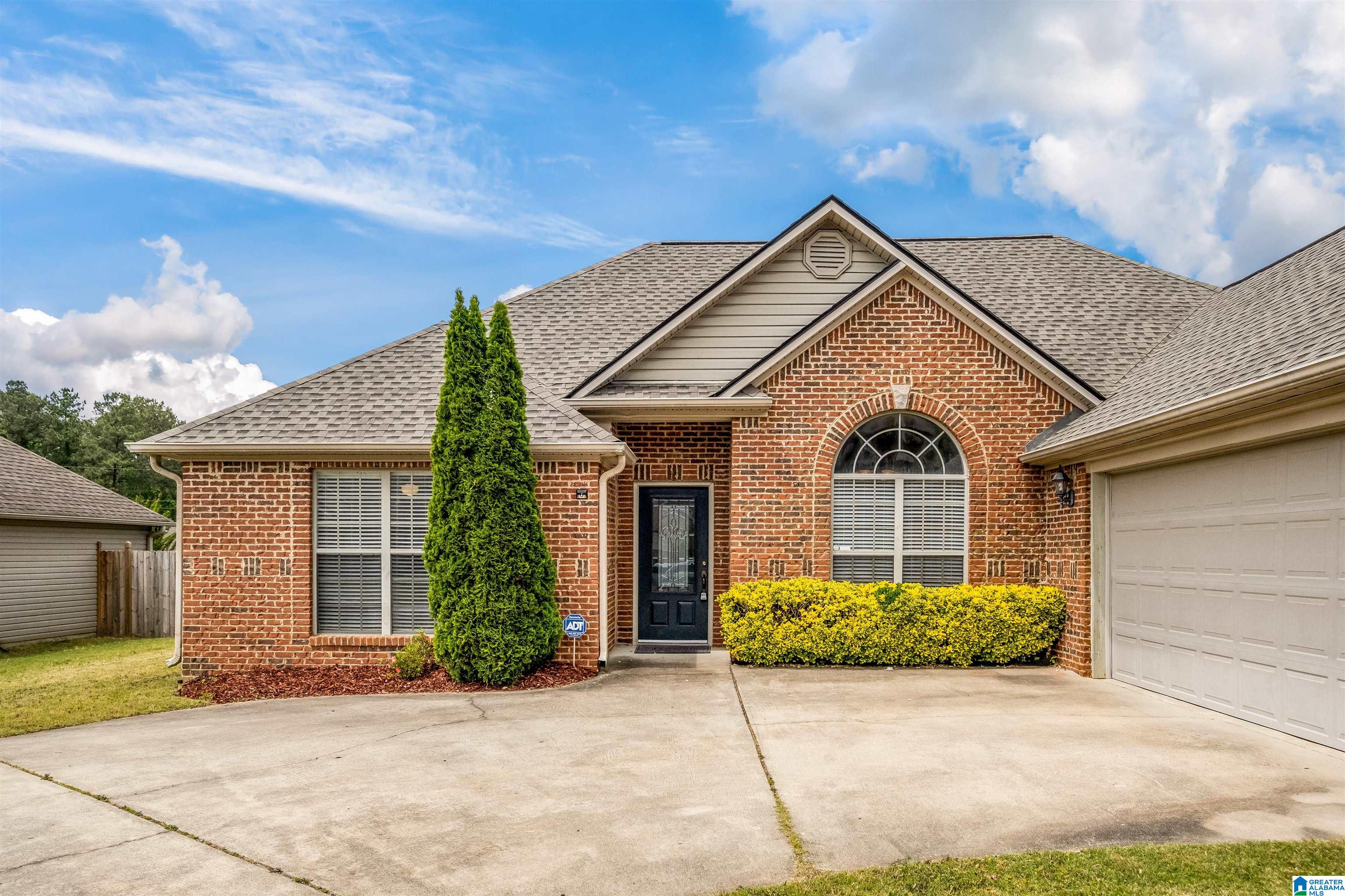 5469 Virginia Way Bessemer, AL 35022 - Photo 2 of 23