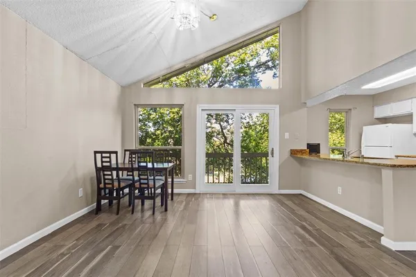 $1,475 | 7107 Holly Hill Drive, Unit 209, Dallas, TX 75231