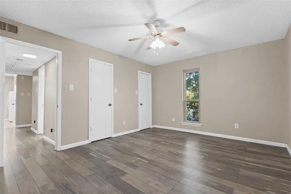 $1,475 | 7107 Holly Hill Drive, Unit 209, Dallas, TX 75231