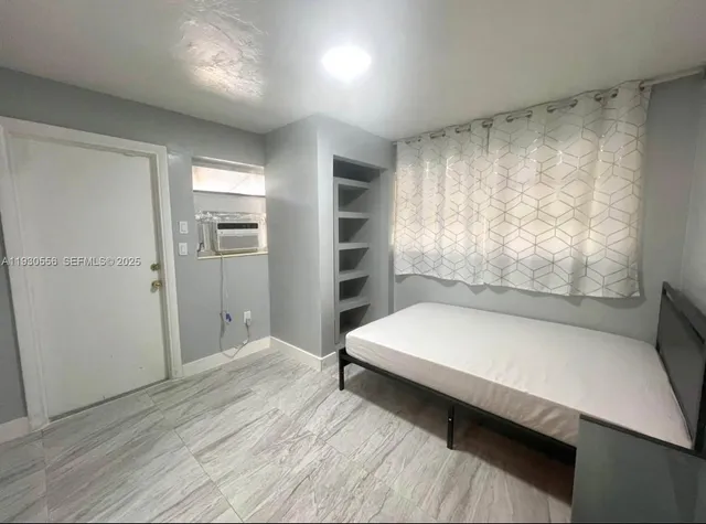 $1,000 | 106 Harvard Road, West Park, FL 33023