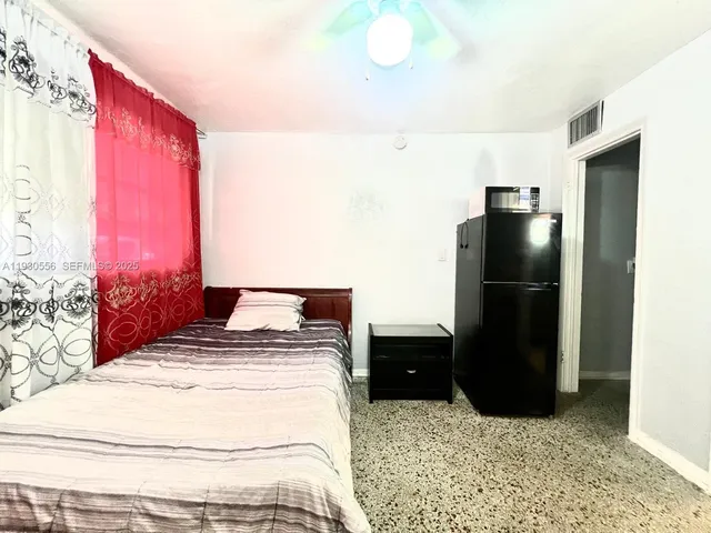 $1,000 | 106 Harvard Road, West Park, FL 33023