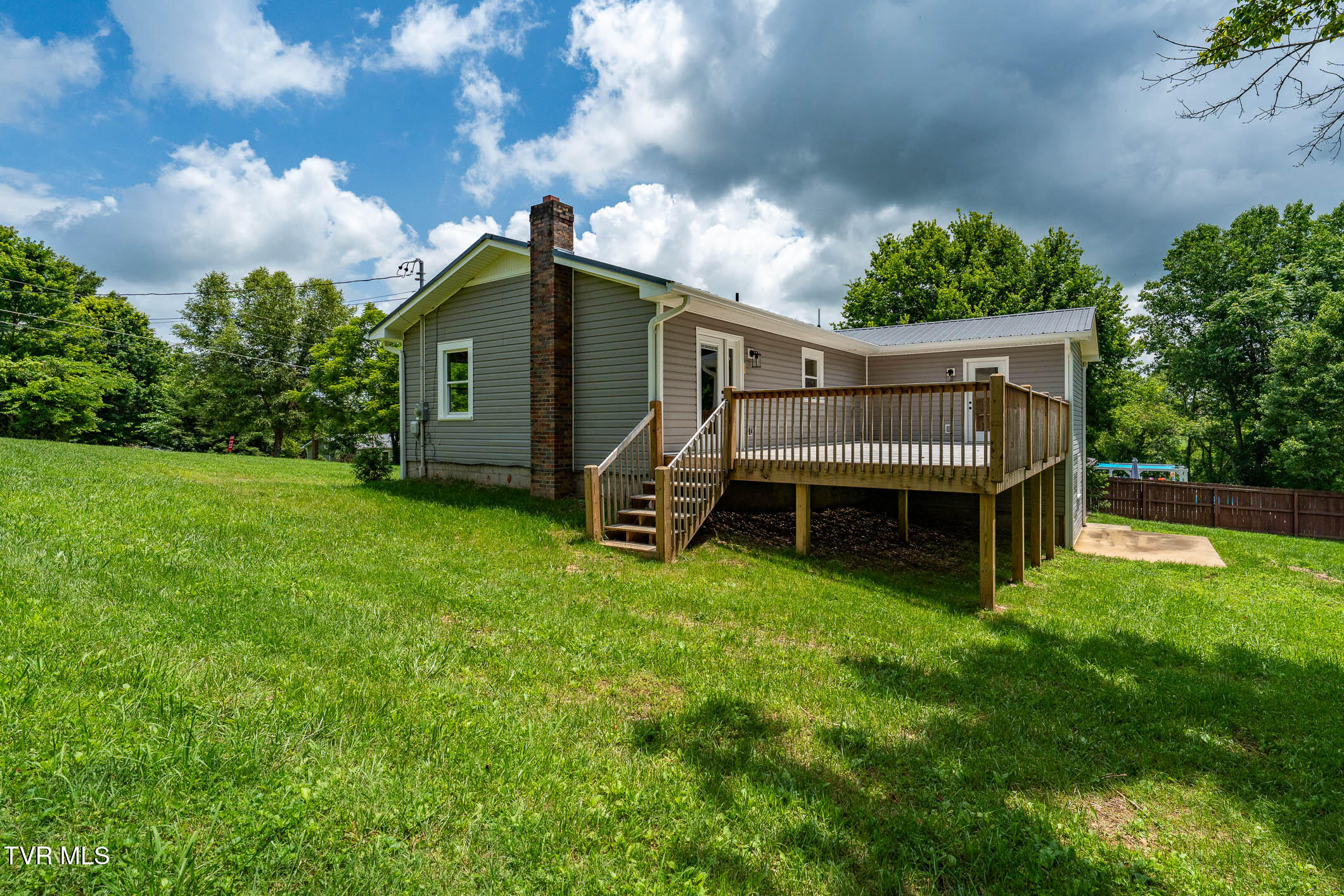 226 Dorothy Circle Limestone, TN 37681 - Photo 17 of 57 226 Dorothy Cir (13 of 28)