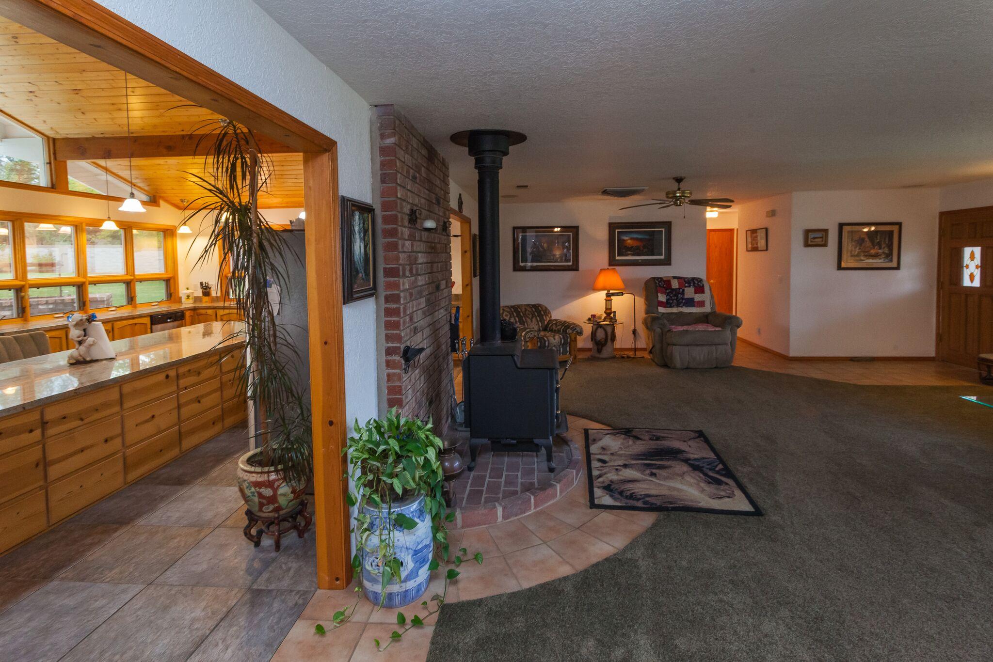 16103 Willow Springs Road Anderson, CA 96007 - Photo 10 of 47 WillowSprings-MLS-4