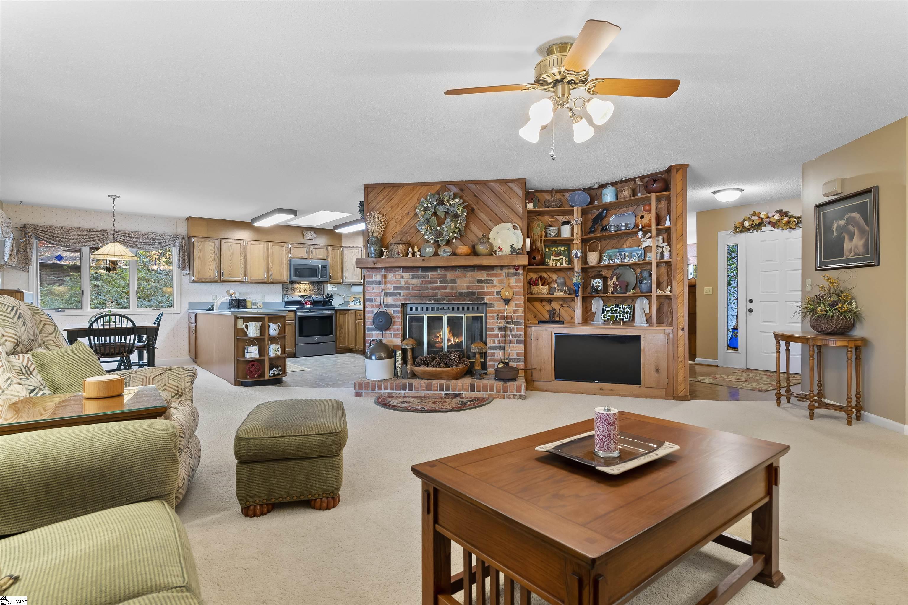 9061 Maughan Trail Seneca, SC 29672 - Photo 7 of 36