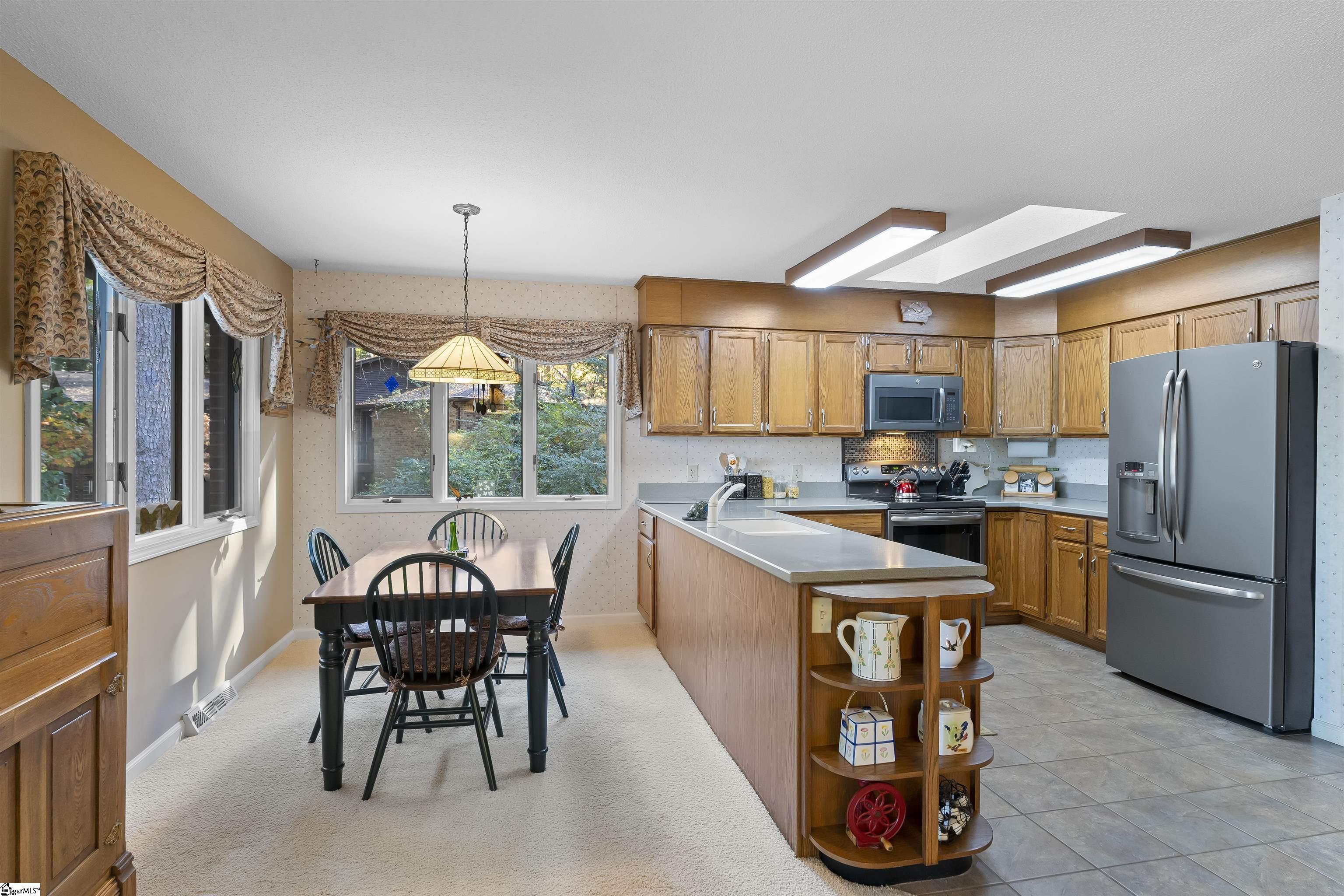 9061 Maughan Trail Seneca, SC 29672 - Photo 8 of 36