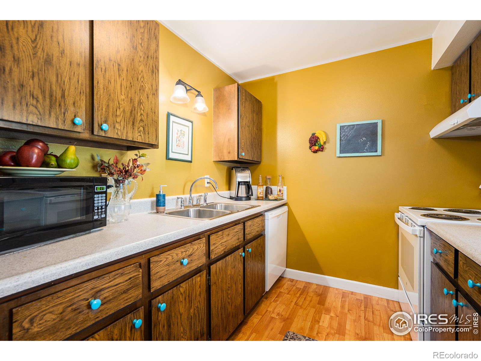801 East Drake Road, Unit E97 Fort Collins, CO 80525 - Photo 17 of 38
