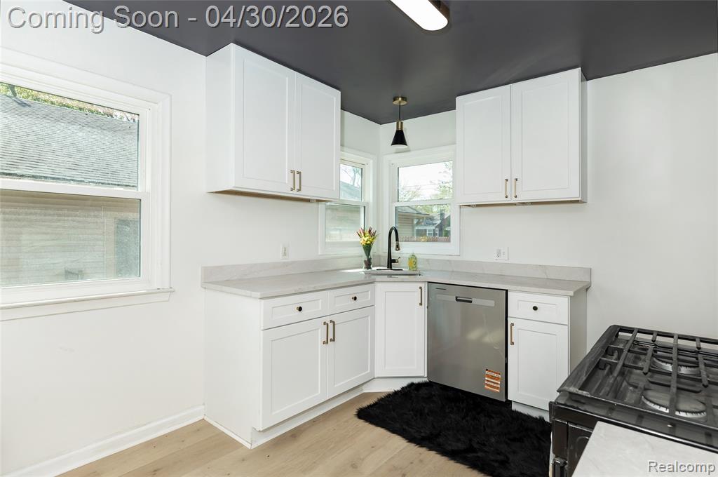 514 Greenwood Street Inkster, MI 48141 - Photo 4 of 18