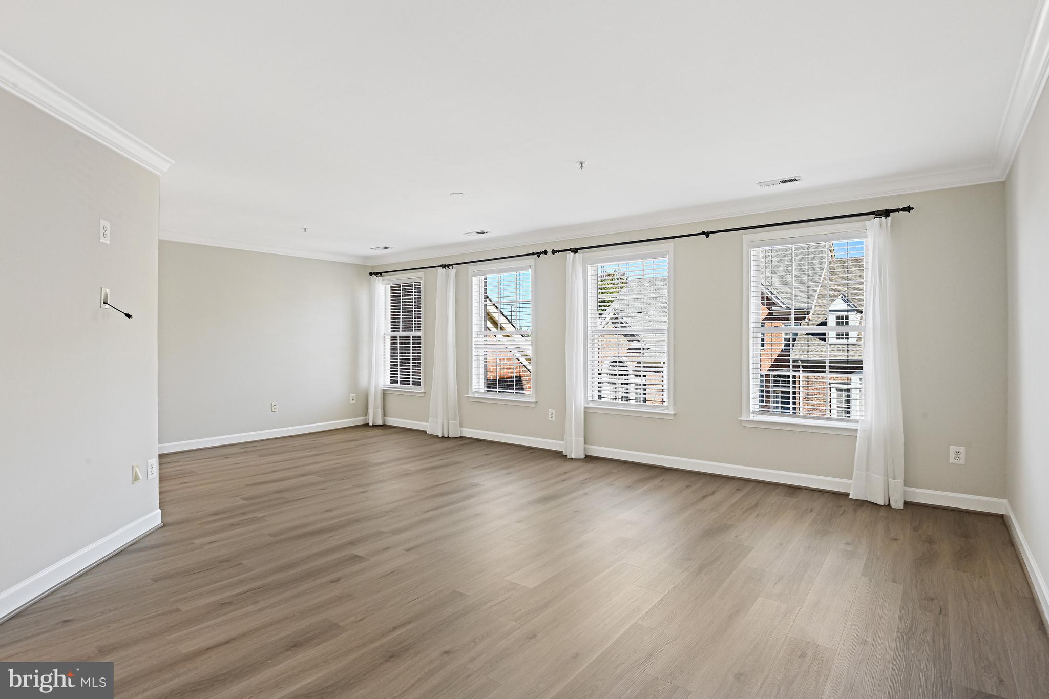 1924 Logan Manor Drive Reston, VA 20190 - Photo 13 of 55 Primary Bedroom