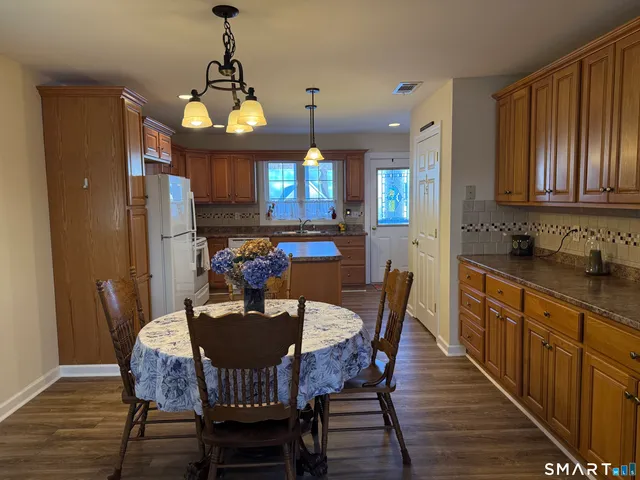 $285,000 | 7 River Walk Drive, Unit 7, Brooklyn, CT 06234