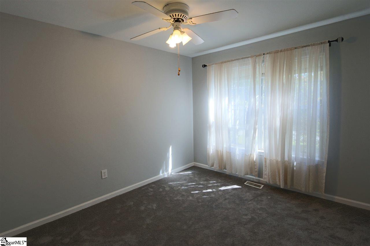 24 Summer Hill Road Simpsonville, SC 29681 - Photo 12 of 21 Gallery Image 12