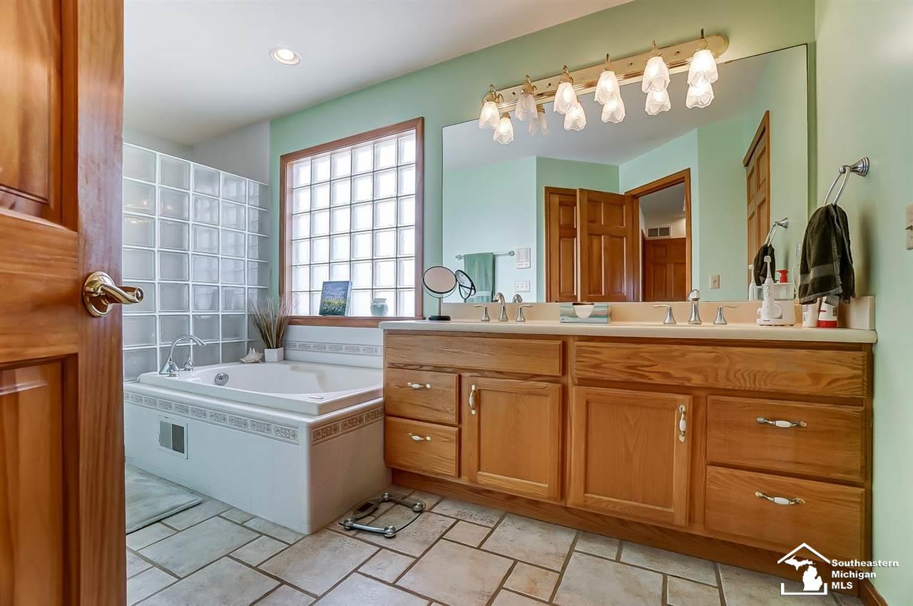 1236 Hubbard Road Monroe, MI 48161 - Photo 30 of 66