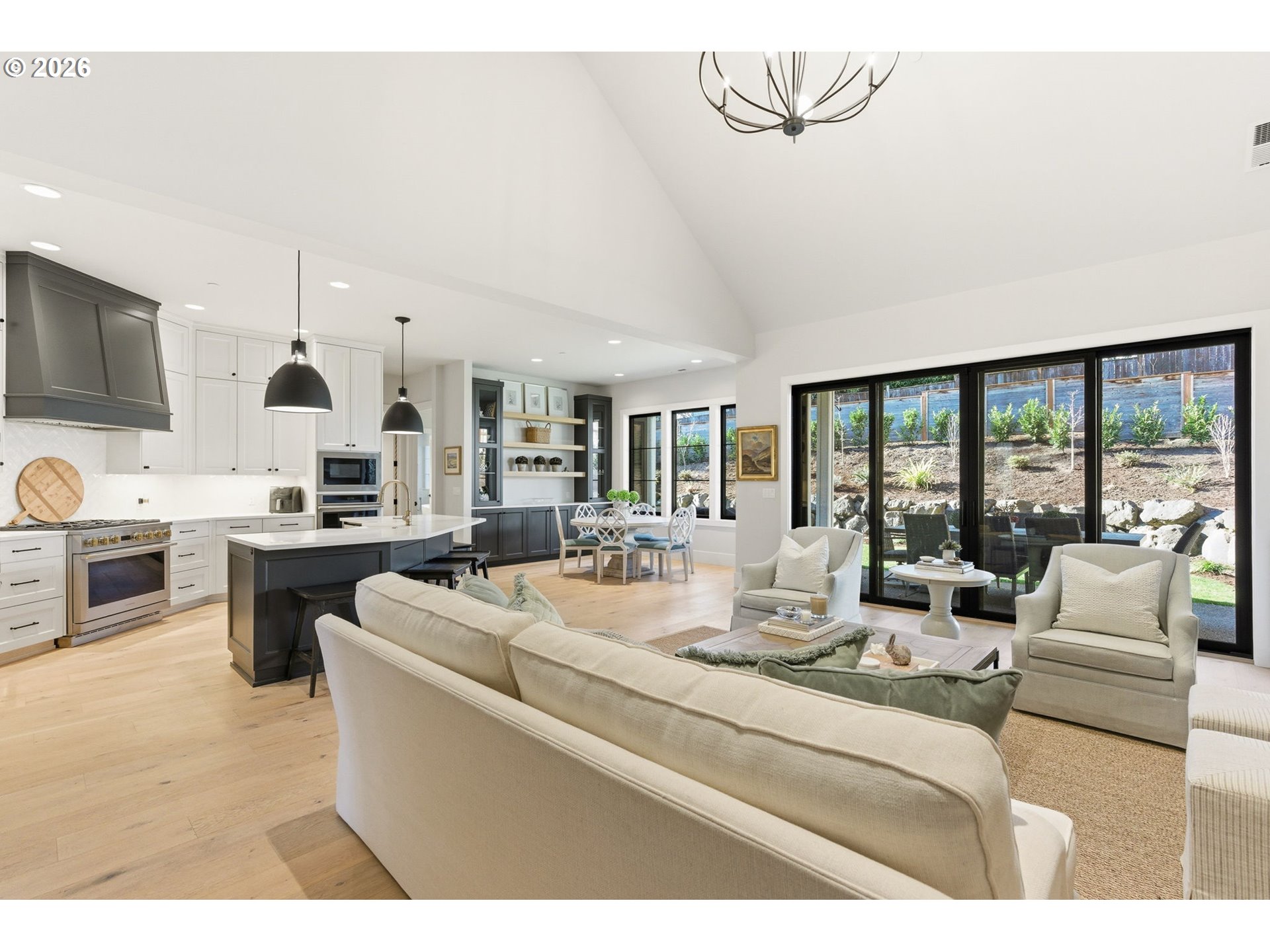 4515 Southwest 59th Avenue Portland, OR 97221 - Photo 10 of 48